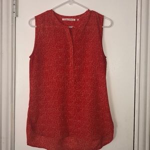Light weight sleeveless tunic blouse
